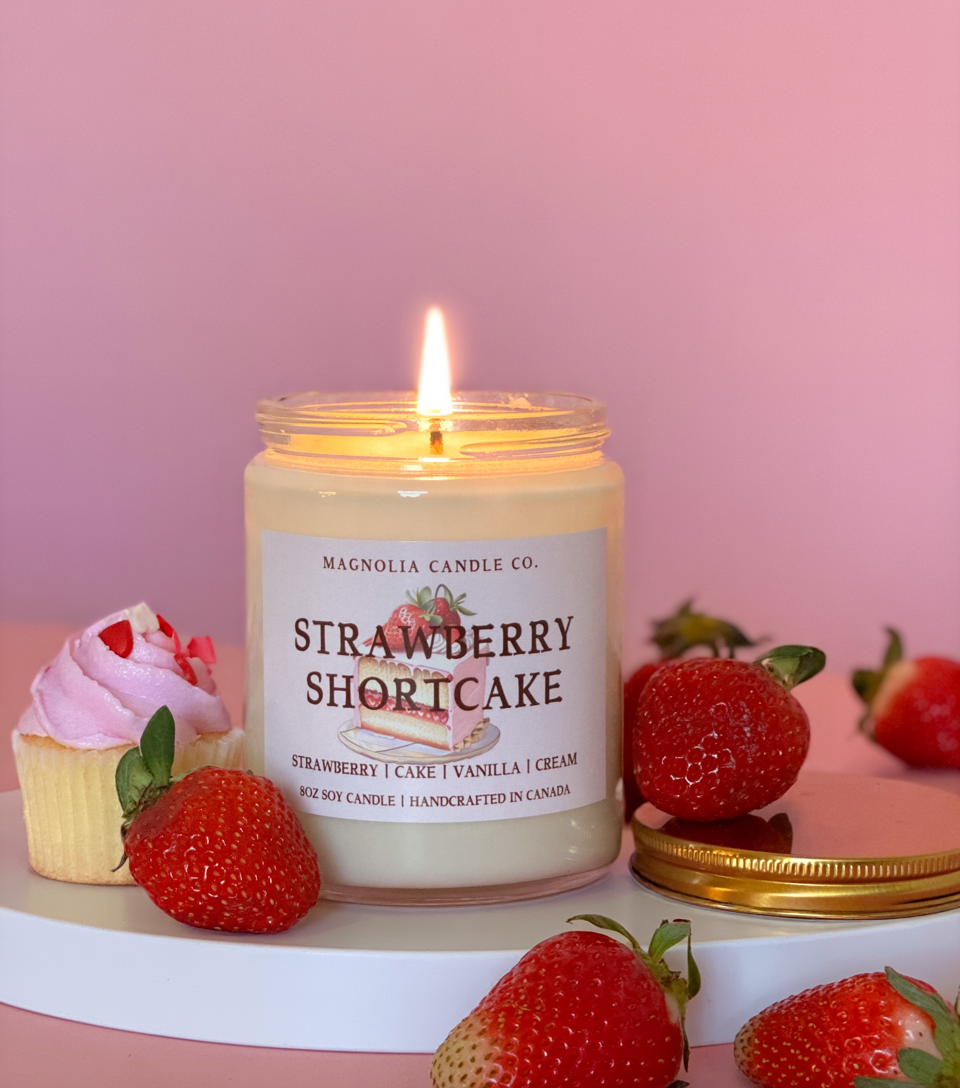 Magnolia Candle Company - Vente Bougie en bocal - Shortcake à la fraise - Bougie été | printemps 8oz0
