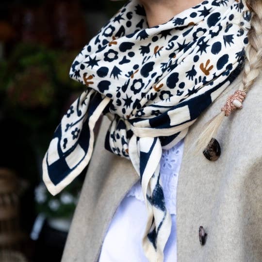 Love Explorers - Wholesale Head Scarf - Women's - Large black/camel pattern scarf