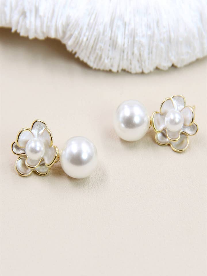 925 Silver Flower Earrings With Lustrous Pearls for wholesale by BELLISSIMA BIJOUX