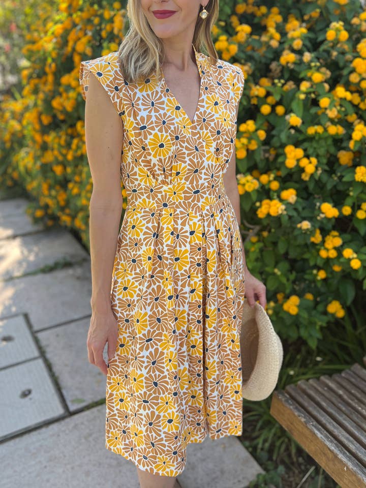 Lucille Kjole Solrig Blomstret for engroshandel hos Mata Traders