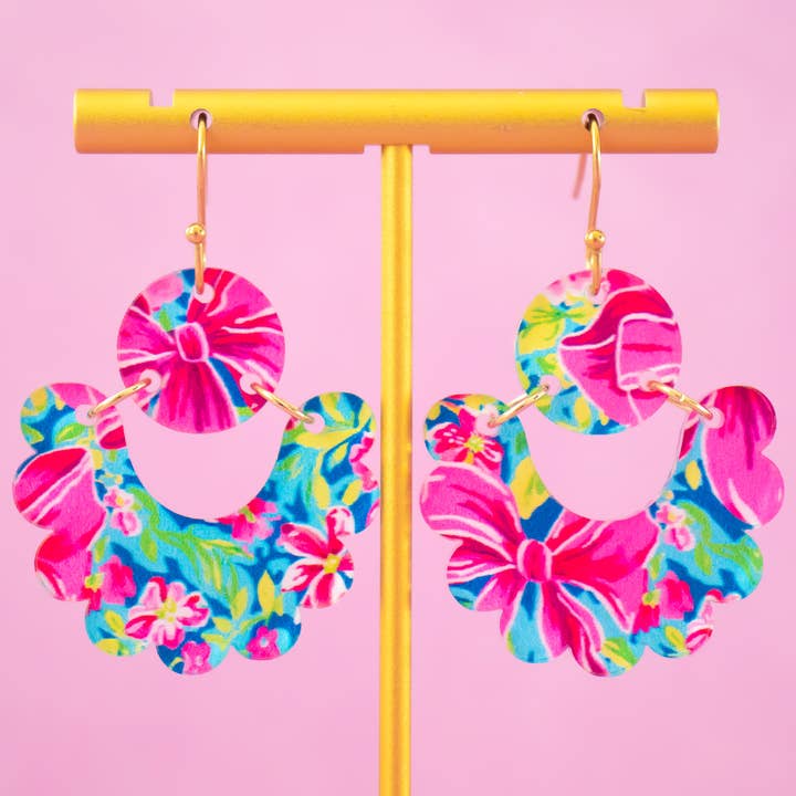 Bows & Flowers Scallop Geometric Earrings, Statement Dangles for wholesale by Momenti di Vita