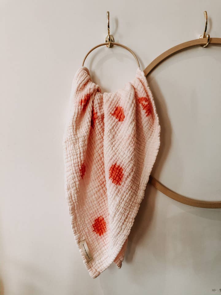 Coperta/asciugamano «Dotty coral» (100x100) per la vendita all'ingrosso da parte di quatschbanane