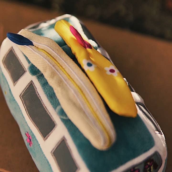 Woof & Co. - Wholesale Pet Plush Toy - Dog - Hippie Van5