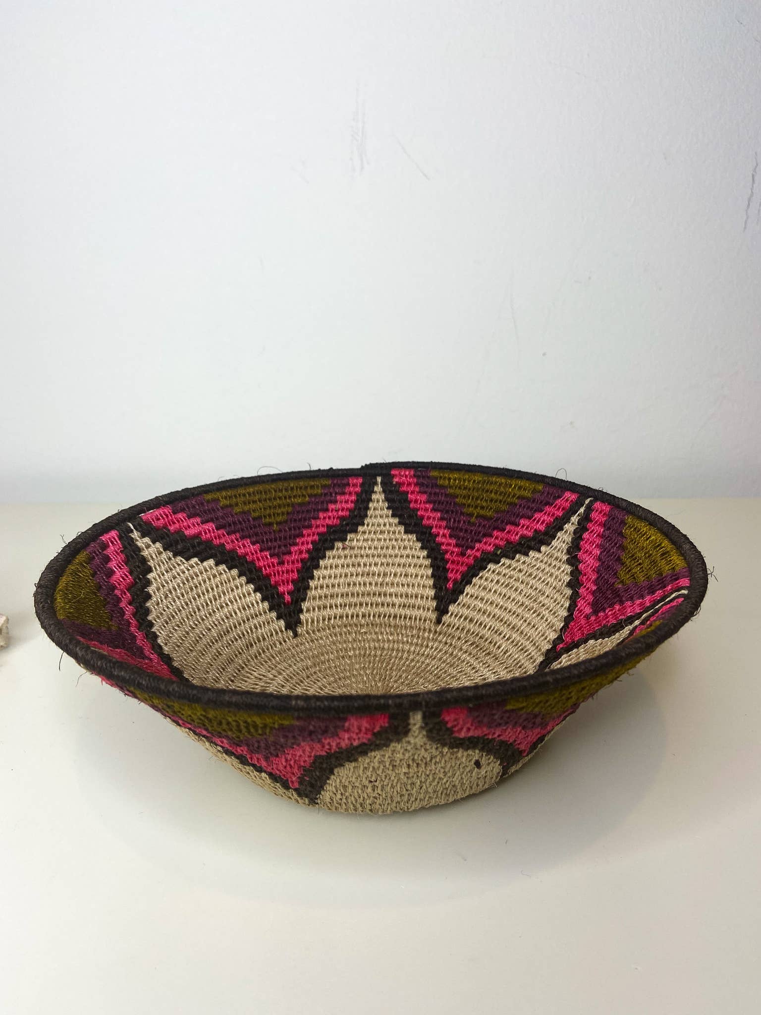 Eve & Nico Gifts & Home Decor - Wholesale Basket - Medium Sisal Basket - 0062