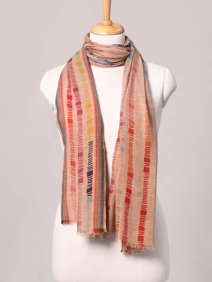 Regenbogenstreifen Wollmischung Schal - Beige | SVEŽElife für den Großhandel von SVEZElife