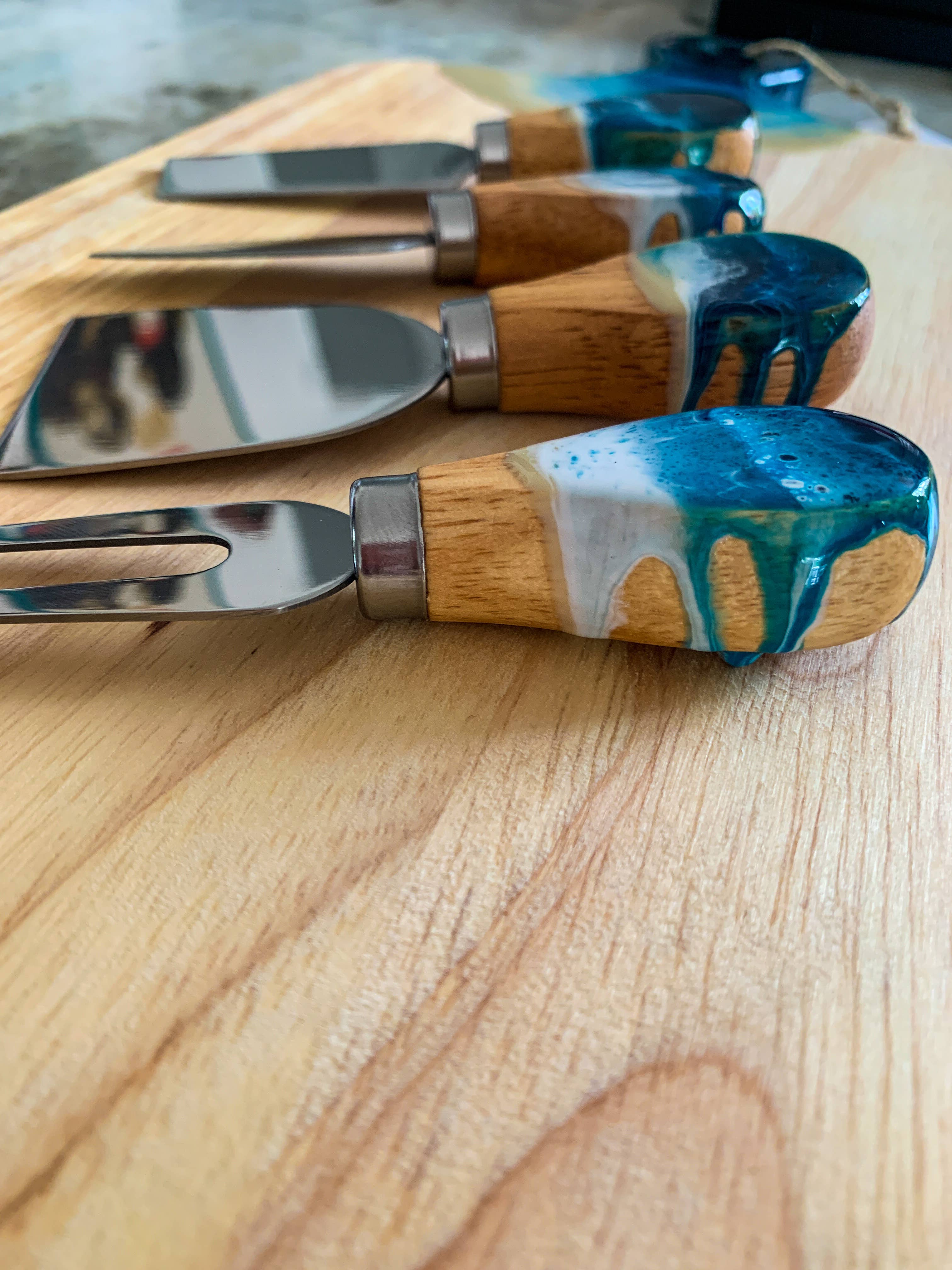 Nikita Fine Art LLC - Wholesale Kitchen Utensil Set - Cheese Utensil Set of 4 with black box organic resin poured2