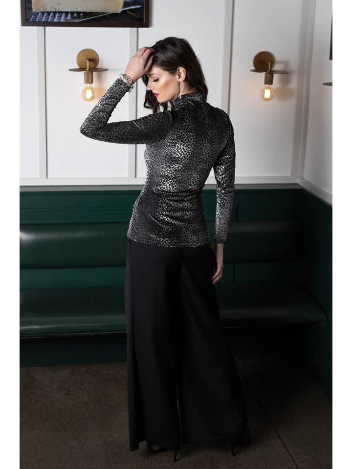 Rachel Walters Collection - Wholesale Knit Top - Women's - Silja Top Snake3