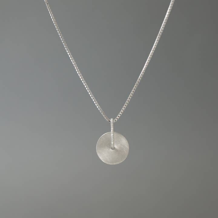 LITEN SOLURSHÄNGE för wholesale av HALEY LEBEUF JEWELRY