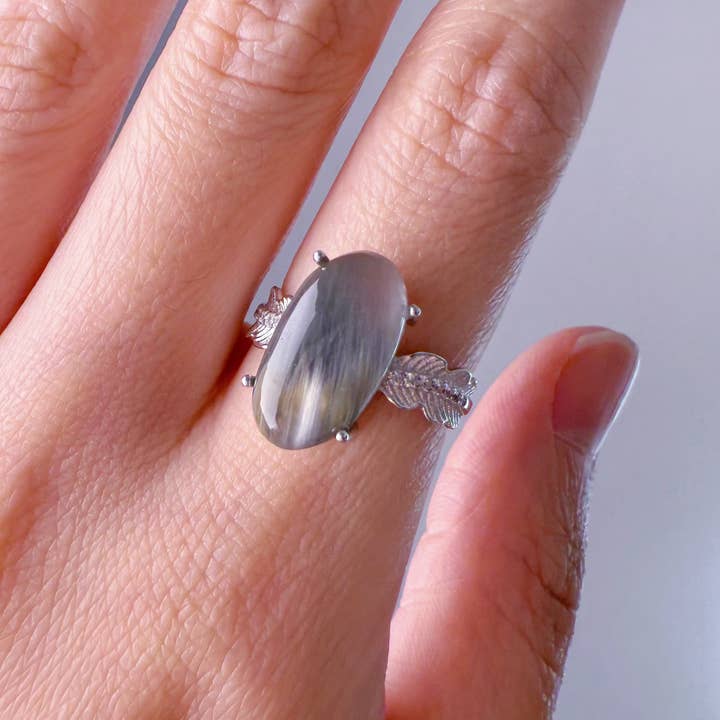 Ninaouity – wholesale Cocktail/statement ring – Handmade Natural Blue Rutilated Quartz Cabochon Cut Crystal Ring2