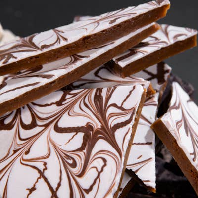 Robinson Confections, LLC - Wholesale Toffee - White Russian Toffee (4oz)
