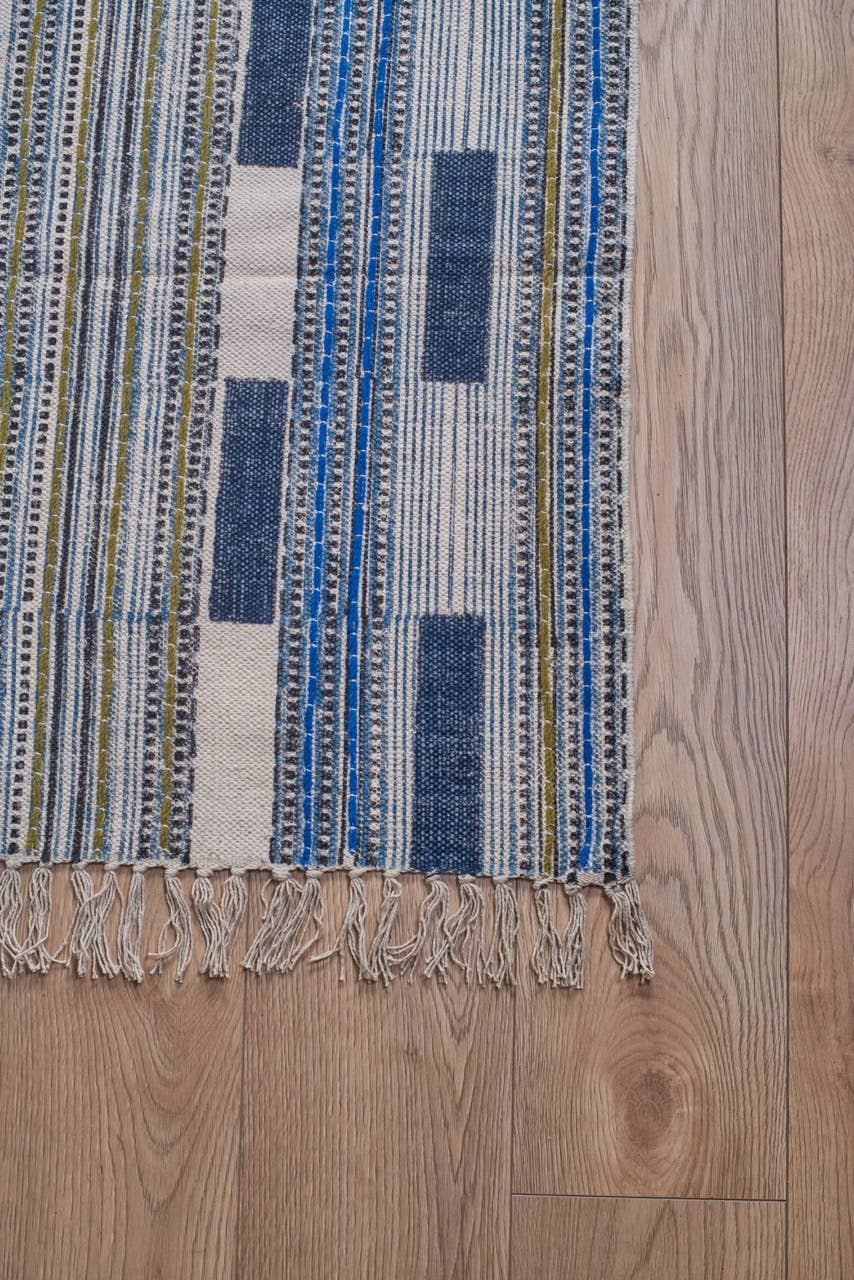 Atolia Designs - Wholesale Rug Pad - Koberec Embroidery Indigo Rug3