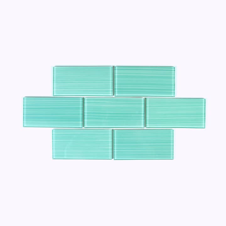 Carreau de métro en verre peler et coller de 3 po x 6 po x 5 mm - 8 pieds carrés par carton - bleu sarcelle clair peint à la main pour la vente par WS Tiles