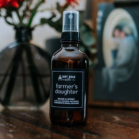 Spray d'ambiance Farmer's Daughter Air+ pour la vente par Dirt Road Candle Co