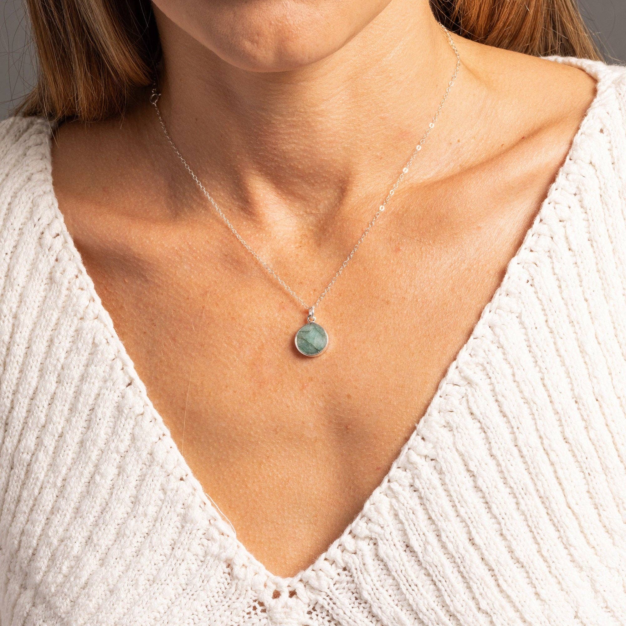 Soul & Little Rose - Wholesale Pendant/Charm Necklace - Raw Emerald 925 Sterling Silver Round Disc Pendant on Cable Chain1