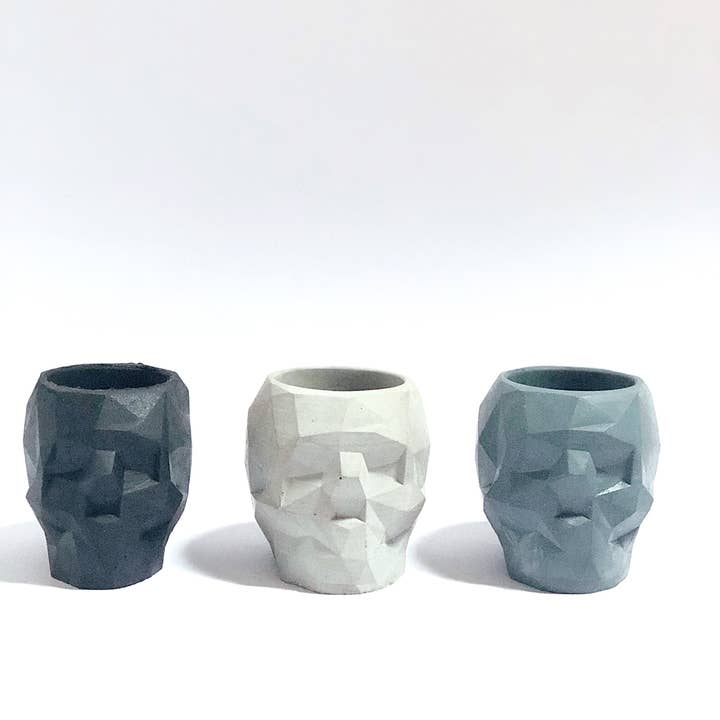 NATURAL BY HAGELSIEB – wholesale Plant pot – CONCRETE MINI SKULL1