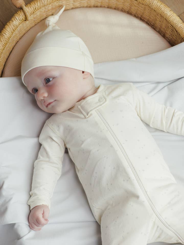 Quincy Mae - Wholesale Sleepsuit - Baby - Zip Longsleeve Sleeper Footie || Stars2
