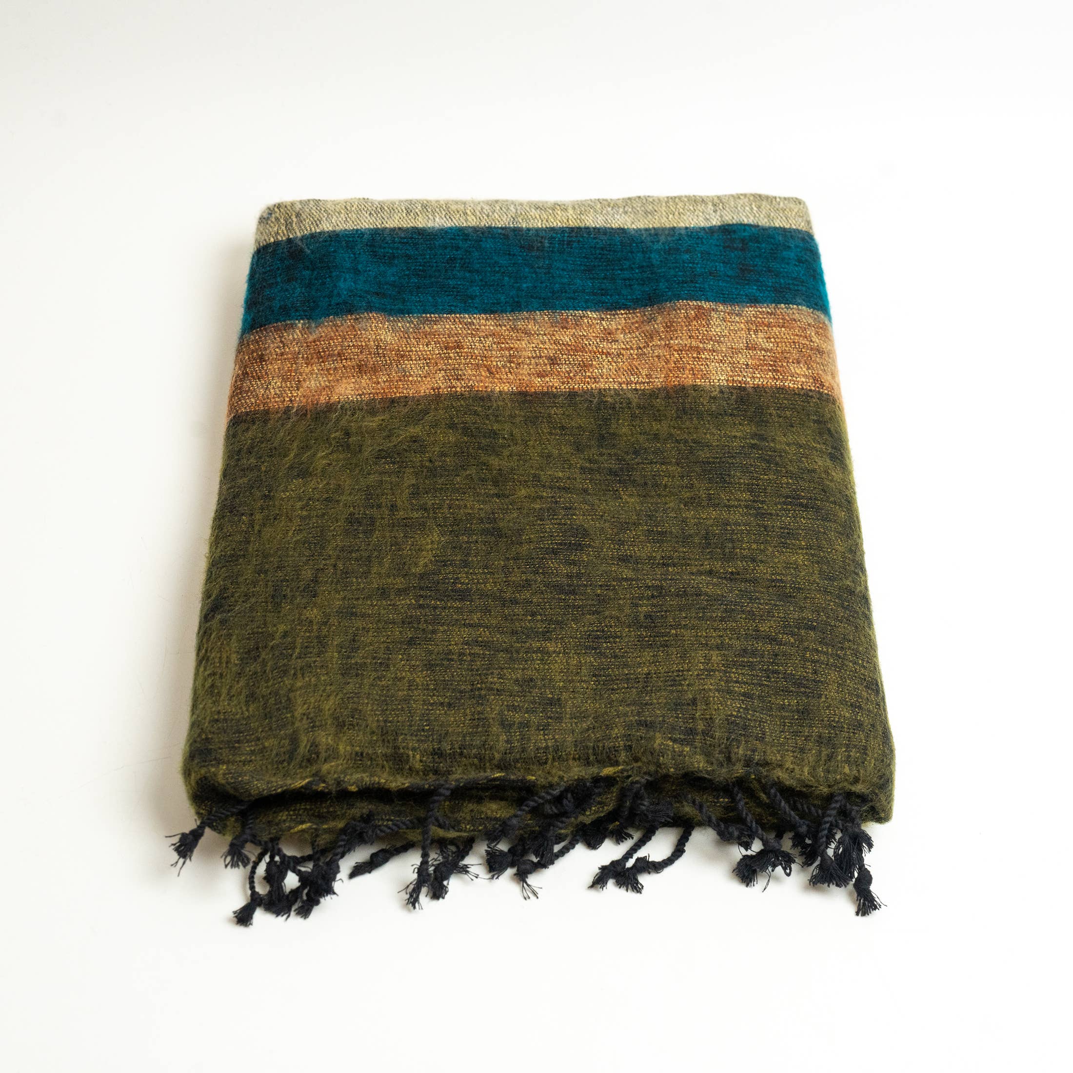 ART HIMALAYAN TRADING LTD - Vendita all'ingrosso Plaid - Coperta da viaggio extra morbida in lana di yak, 14,6 x 96", fatta a mano5