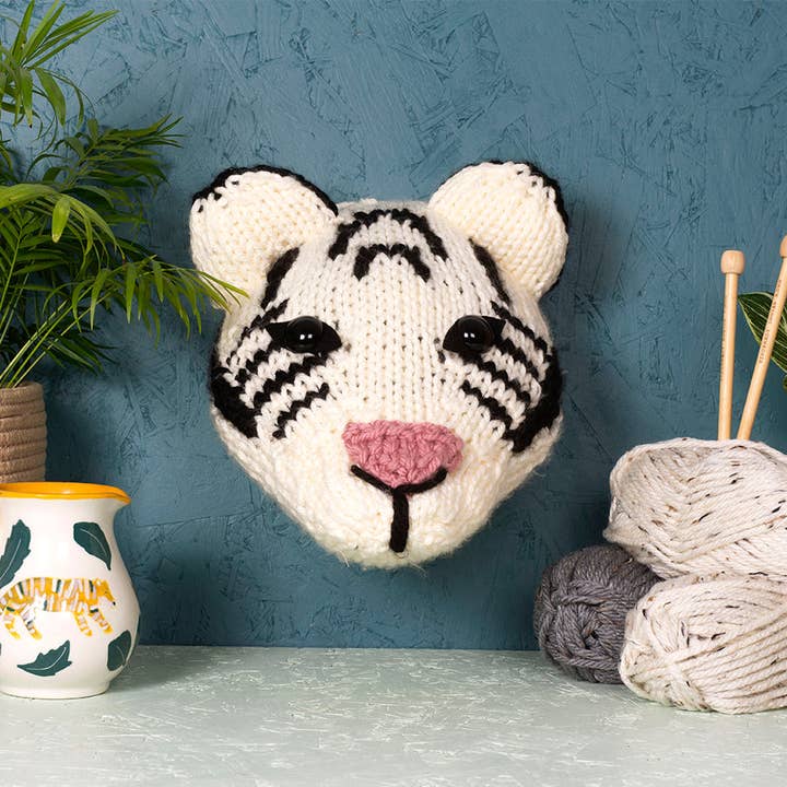 Sincerely Louise – wholesale – Stickningskit för jättestor vit tigerhuvud1