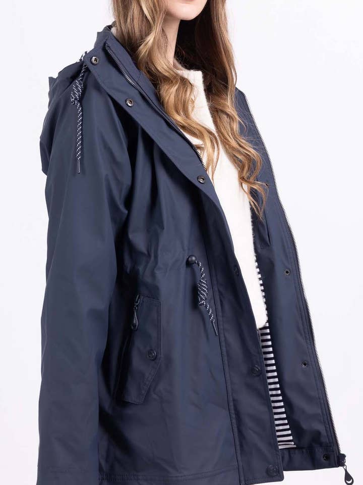 Capa de chuva AN16 azul-marinho, tamanhos S a 5XL por atacado de Saturne Paris - BIG SIZE EXCLUSIVE