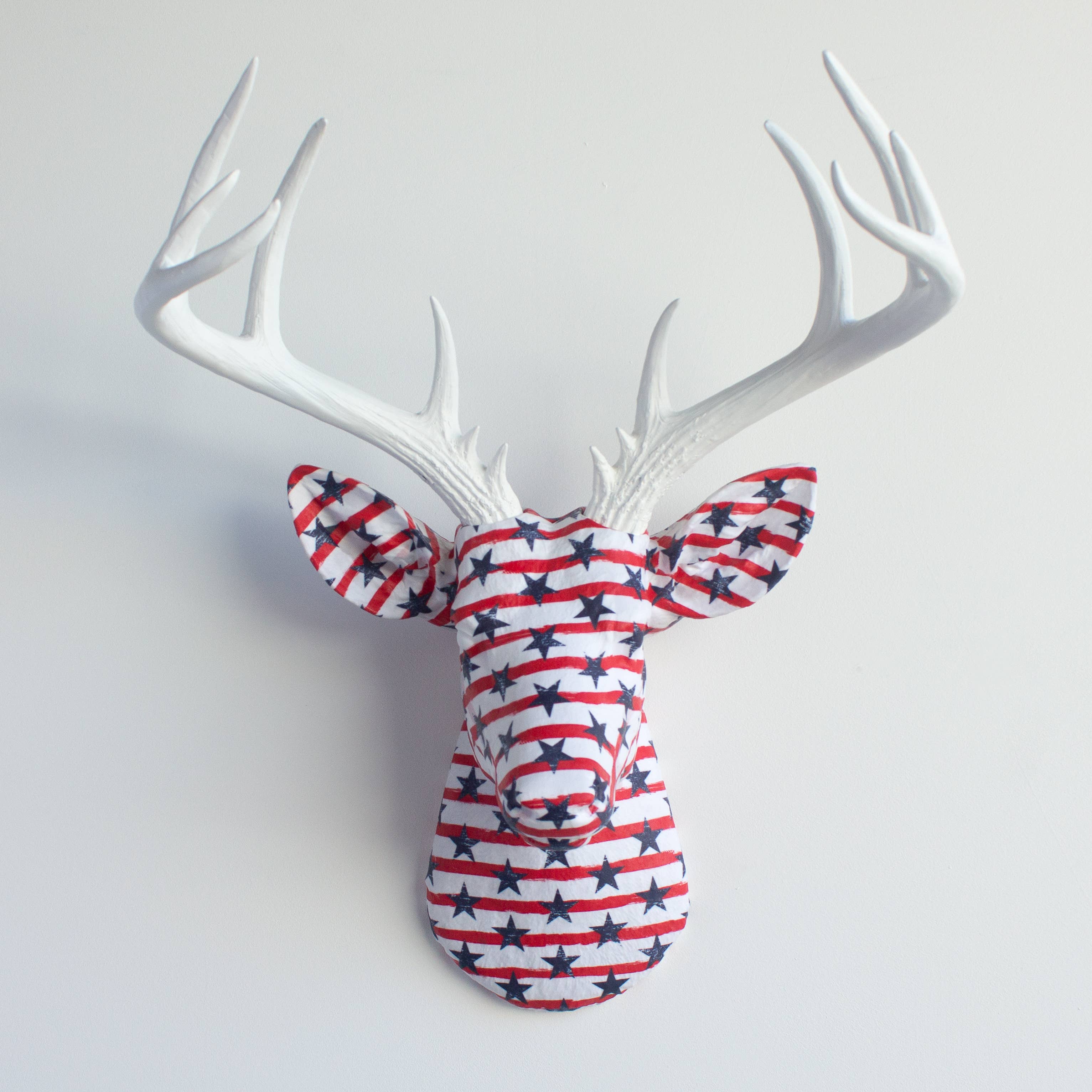 Near and Deer – Engroshandel 3D-vægkunst – Stofhjortehoved - Dusinvis af mønstervalg!64