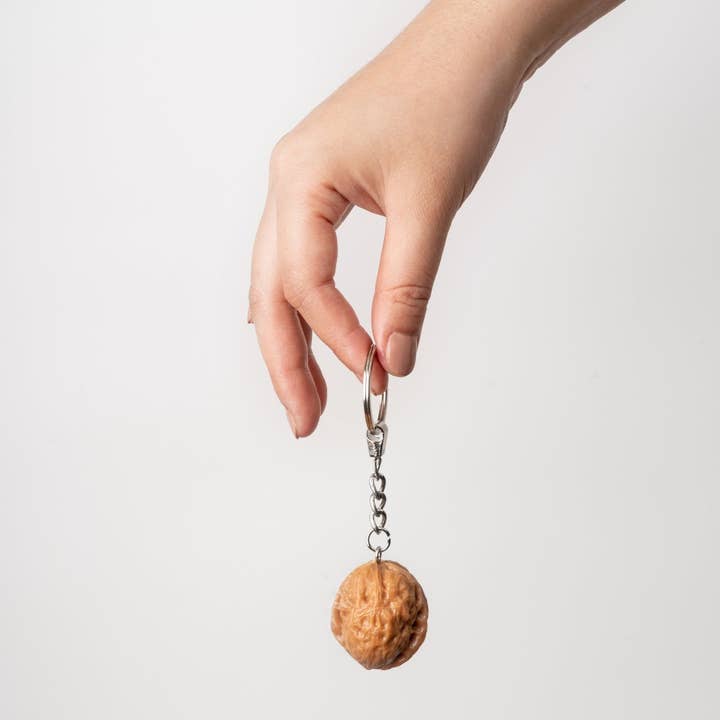 yumazing / Connectrade AG - Wholesale Keychain - Unisex - Keychain Walnut1