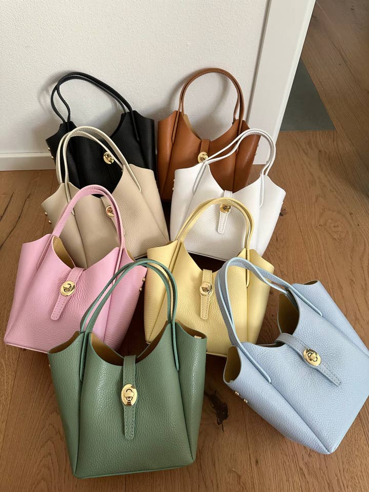 GINEVRA - Vera pelle per la vendita all'ingrosso da parte di Zhade