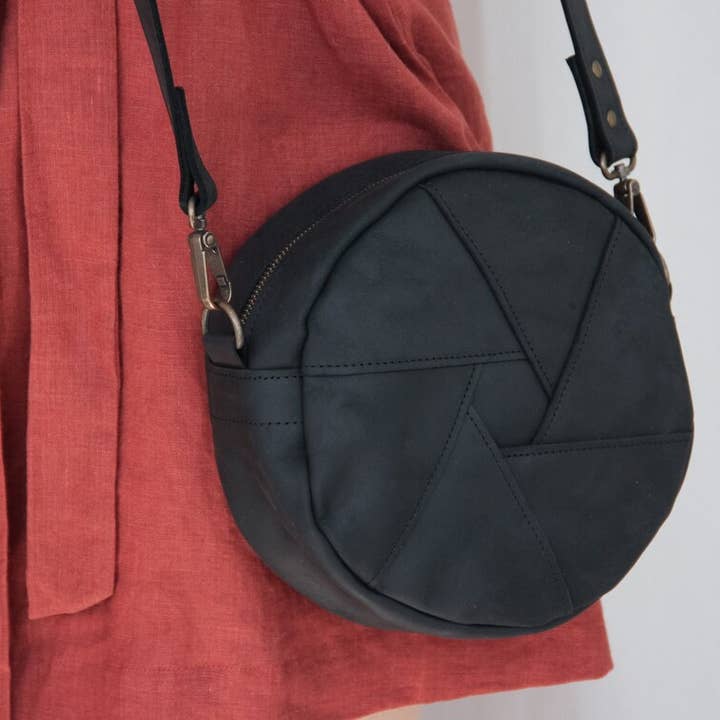 Lädercirkelväska för wholesale av Pikore