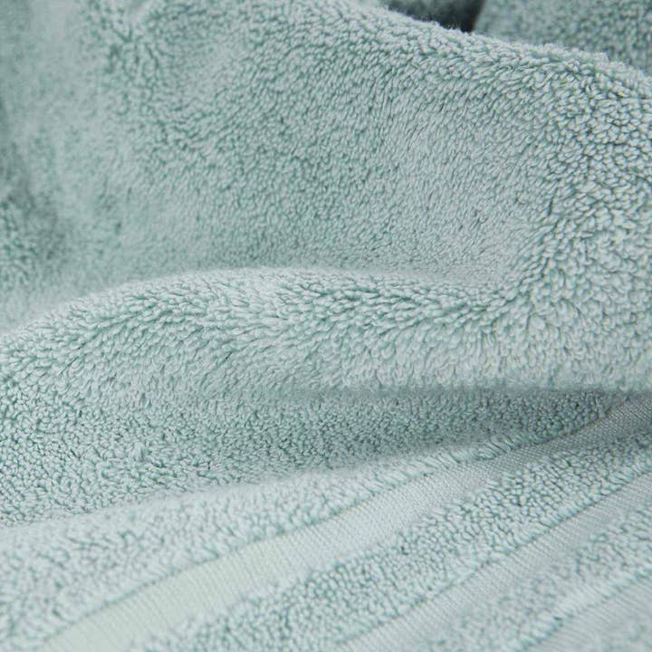 Green Don Algodon 600Gr Zero Twist Sea Water Towel for wholesale on Faire1