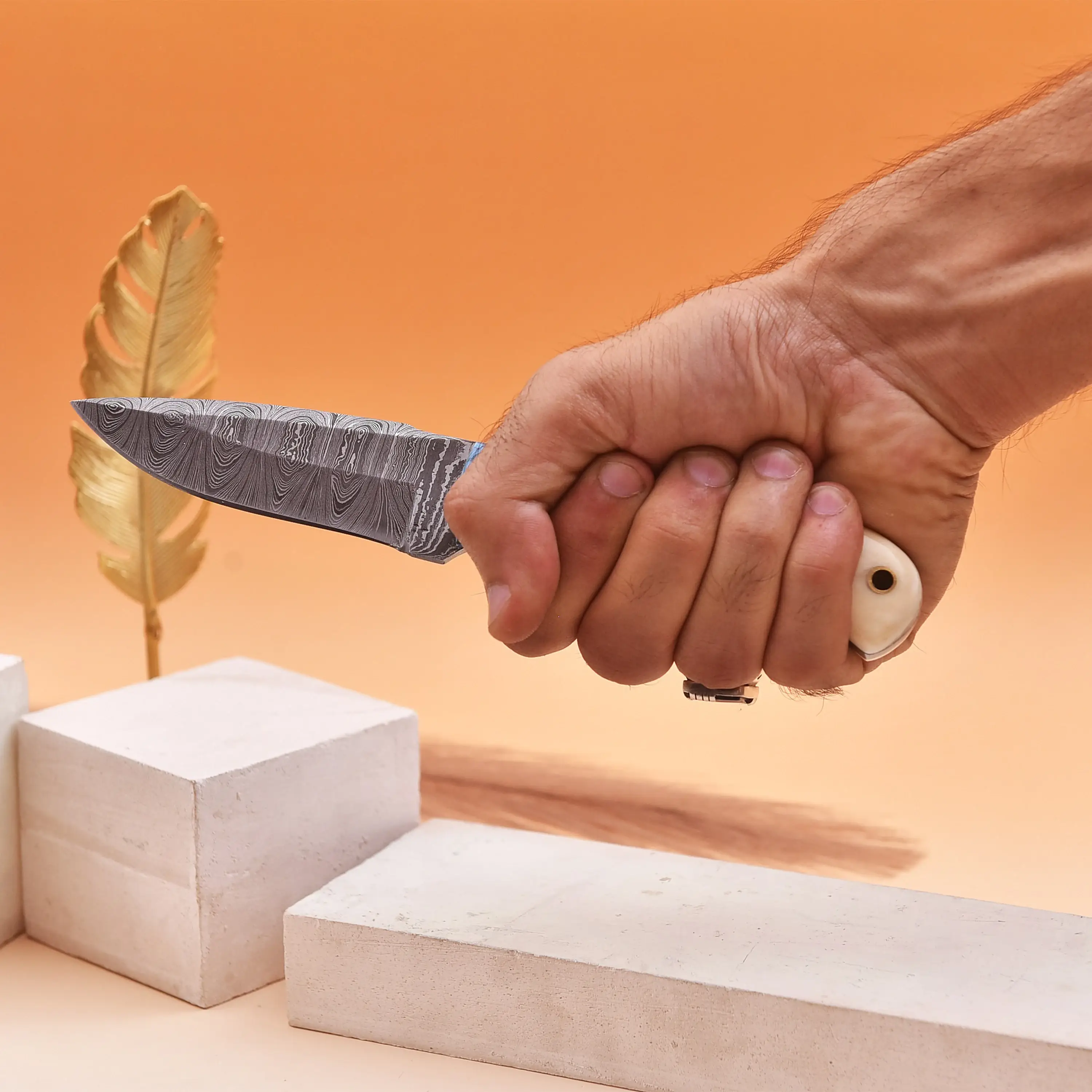 FH KNIVES – Navalha e suporte por atacado – Faca artesanal de 2,4 m de aço damasco com bainha de couro4