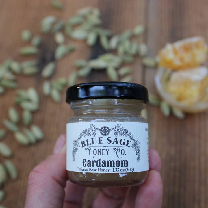 Blue Sage Honey Co. - Vente Miel - Ingrédients biologiques de saveur unique de miel cru infusé de cardamome3