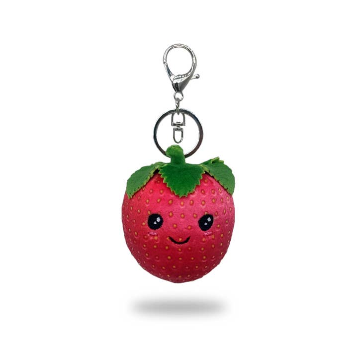 Porte-clés Fraise Moelleux pour la vente par Plushology® by RGU