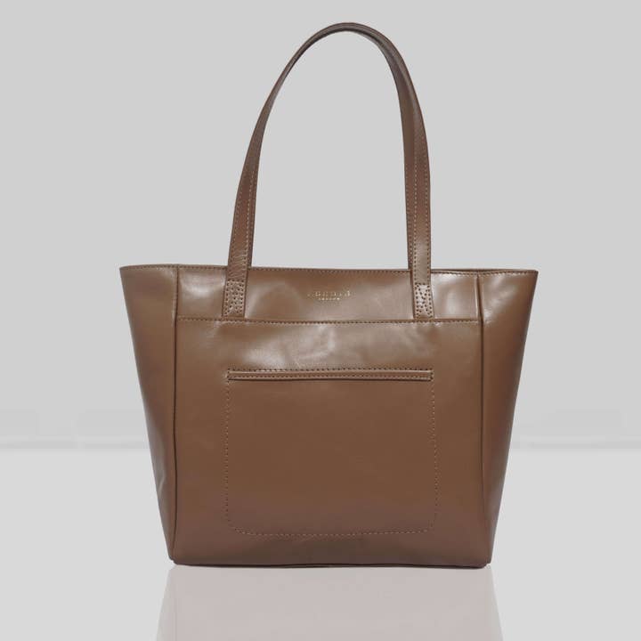 Sac fourre-tout non doublé en cuir véritable lisse marron clair « LINDA » pour la vente par Assots London