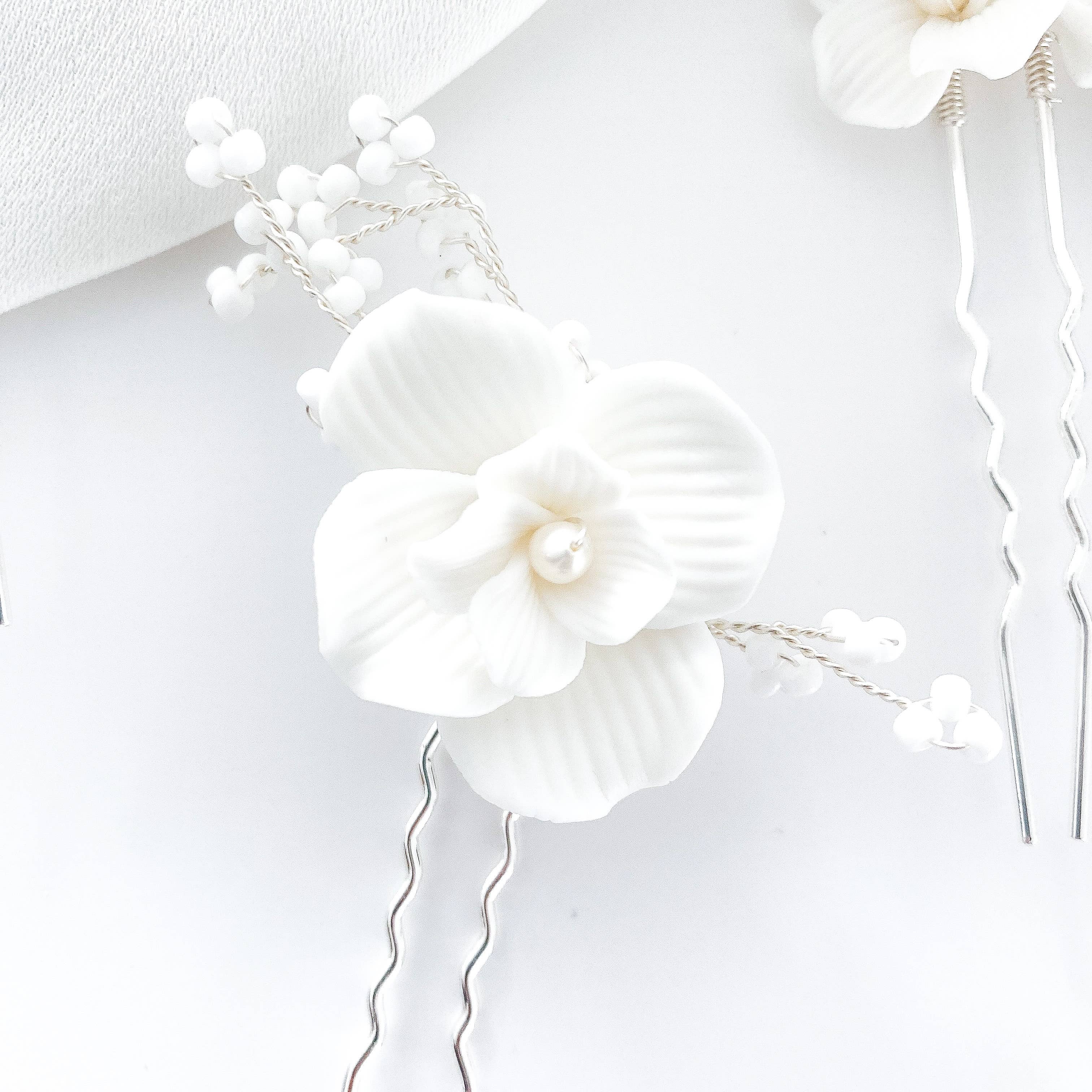 Nicholls Jewellery - Wholesale Hair Pin - Porcelain White Flower, Silver leaf, Pearl Pins x 35