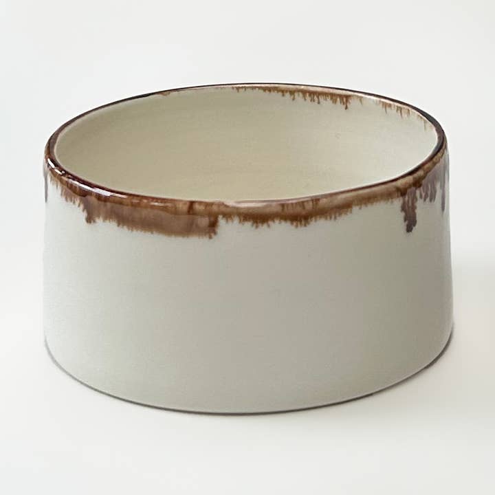 Bol à soupe (15 cm), droit, transparent, bord brun pour la vente par Mihaly Herczeg Ceramics