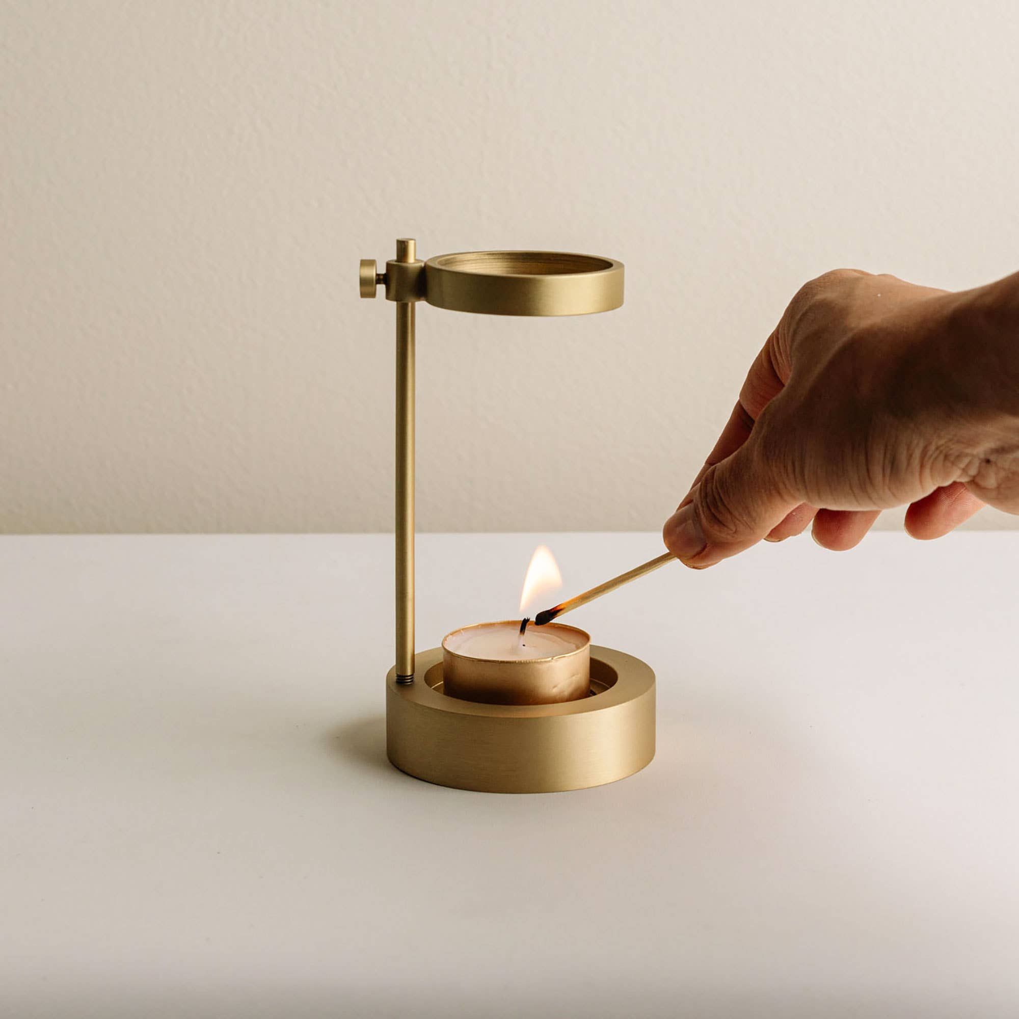 Cedar and Myrrh - Wholesale Wierookhouder - Wierookbrander van messinghars3