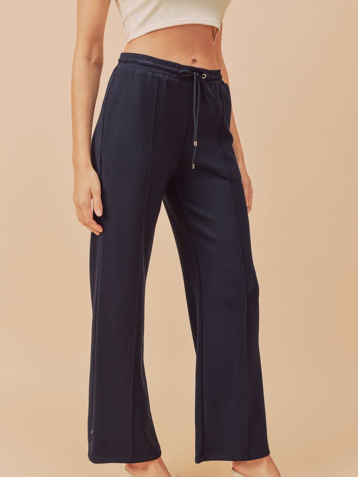 737BK Pheobe Pants 2 for wholesale by AEMI + CO