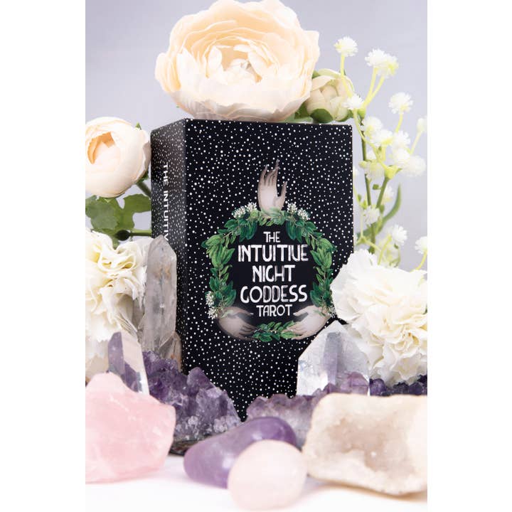 Eye Of Astro – wholesale Tarot cards – Special Gilded Edition: The Intuitive Night Goddess Tarot