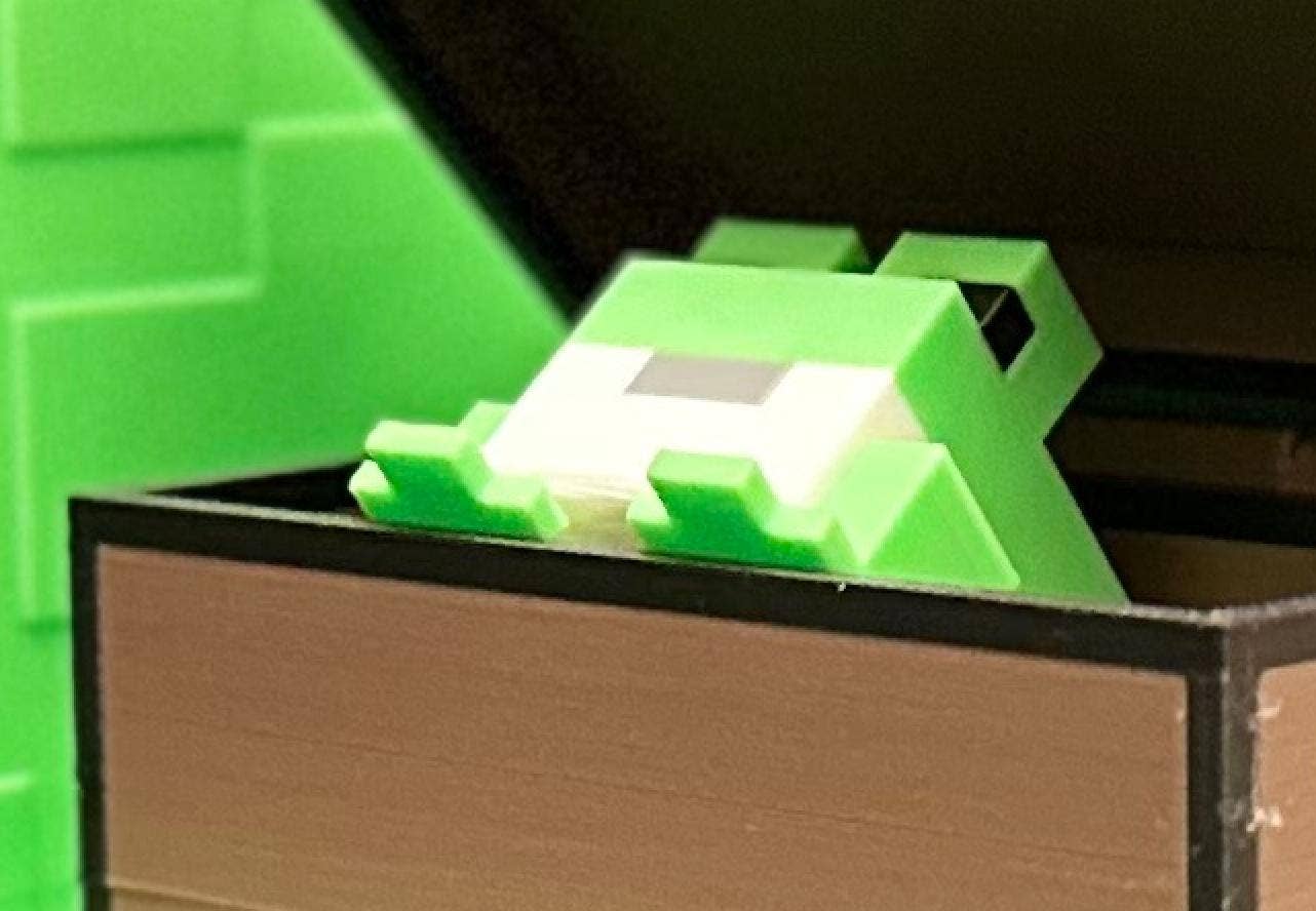 <3 Studio - Wholesale Desk Organizer - Gamer Desk Caddy: Pixel-Perfect Organizer for Work and Play9