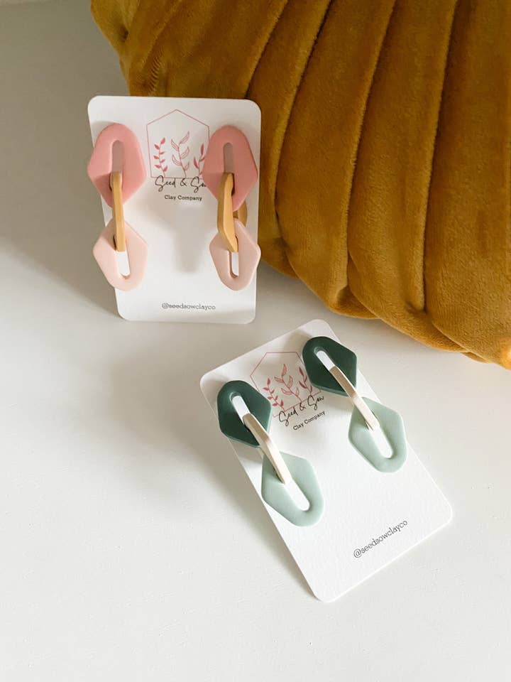 Three Link Stud for wholesale by Seed & Sow Clay Company