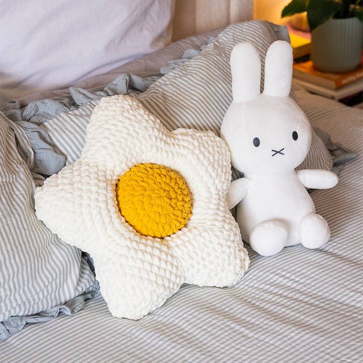 Craft Club - Wholesale Craft sewing kit - DAISY - Chunky Crochet Kit1