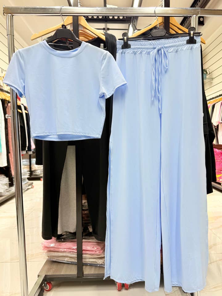 Chilli Girl Collection - Wholesale Top & Pant Set (NOT Loungewear) - Women's - Crop t-shirt and wide-leg pants with side splits setÂ