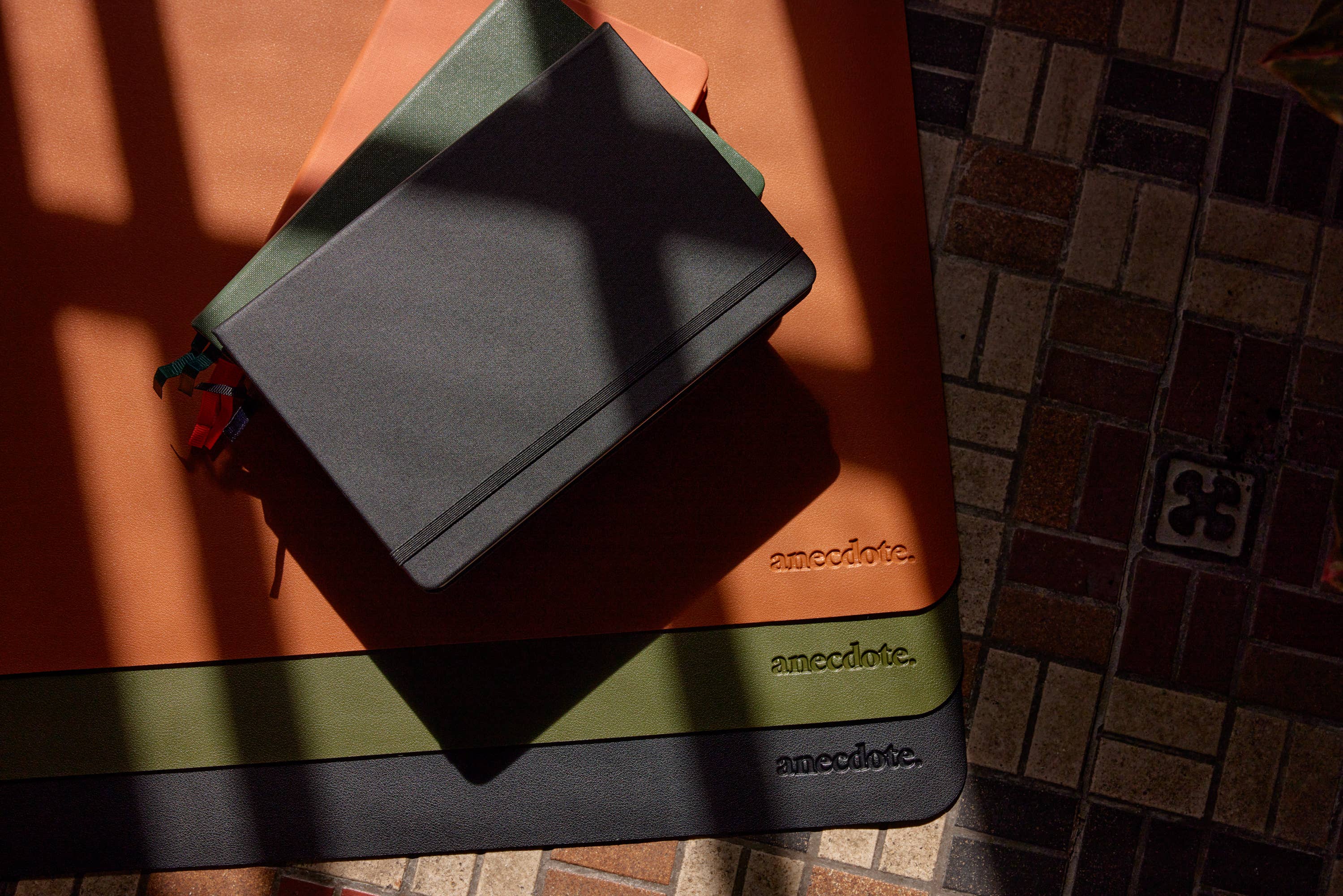 Anecdote Goods - Venta al por mayor Agendas - Planificador diario con tapa dura y cubierta de buckram tipo biblioteca18