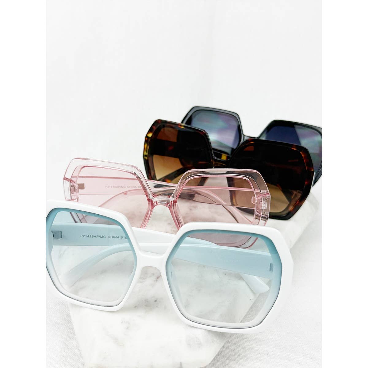MIX COLOR Karen Fashion Shades Sunglasses for wholesale on Faire1