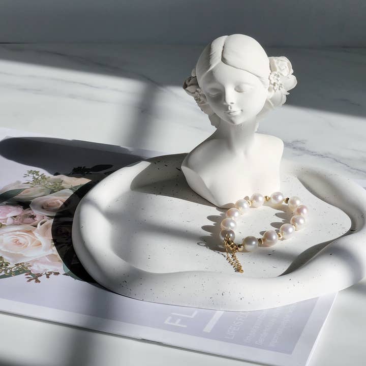 Weii Life Inc. - Vente Figurine décorative - Statuette de demoiselle d'honneur en béton avec bandeau sur les yeux