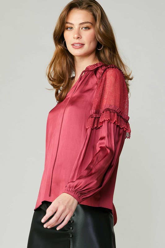 Current Air – Engroshandel Bluse - Dame – Bluse med blondeærmer og flæsedetaljer13