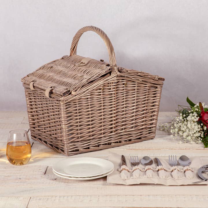 Natural Canvas Piccadilly Picnic Basket for wholesale on Faire