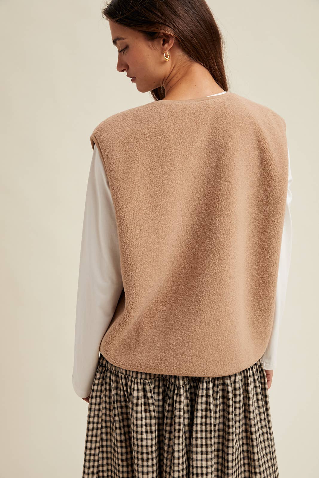 Wishlist Apparel - Wholesale Outerwear Vest - Women's - SHERPA VEST / WL25-106257