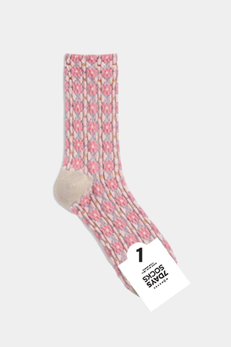 7DAYSSOCKS - Wholesale Socks - Women's - Women's Crew Embo Flower Socks0