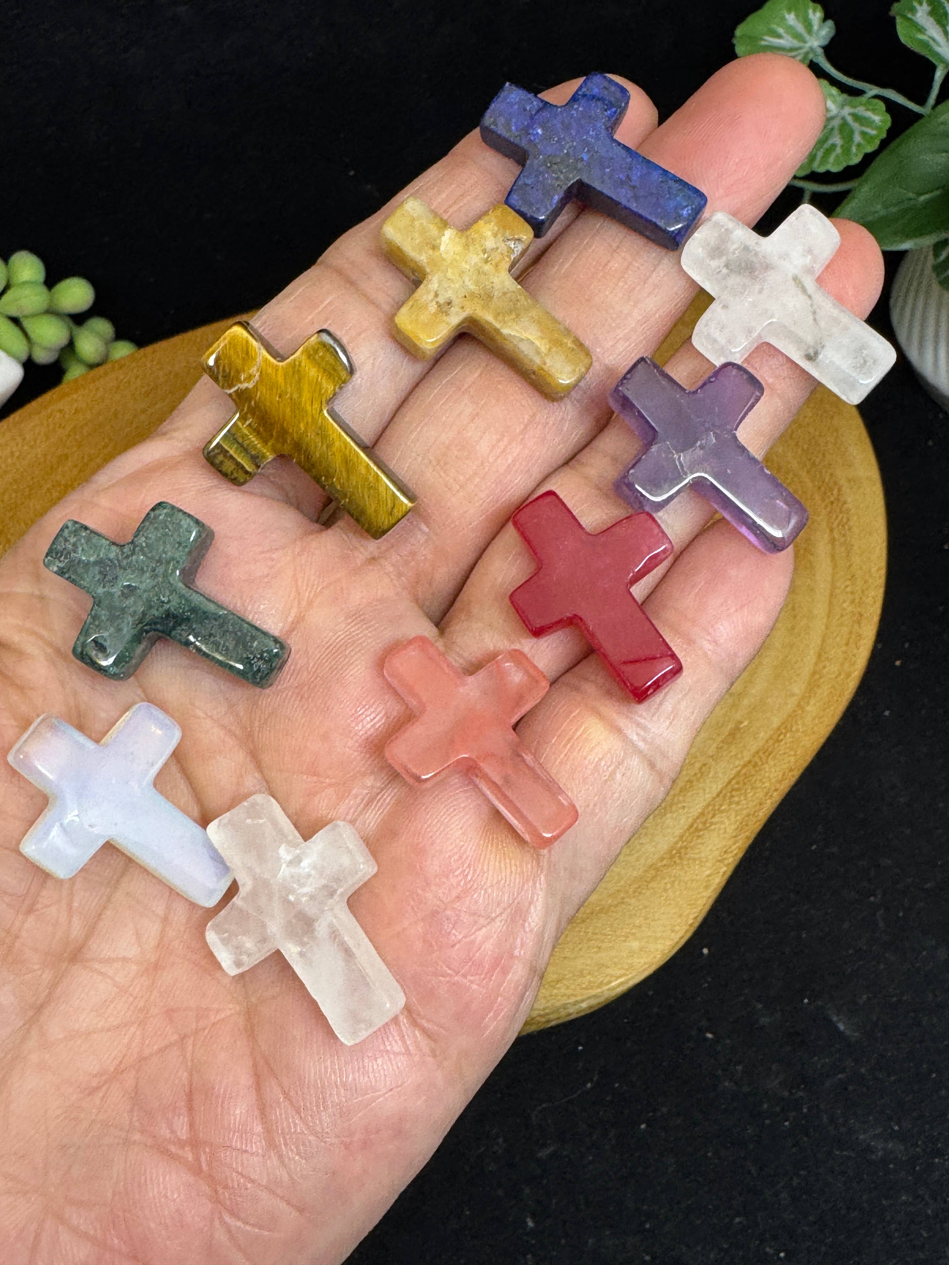 The 7 Directions - Wholesale Spiritual Stone/Crystal - 10 pc Mini Gem crosses for Crystal grids F4290