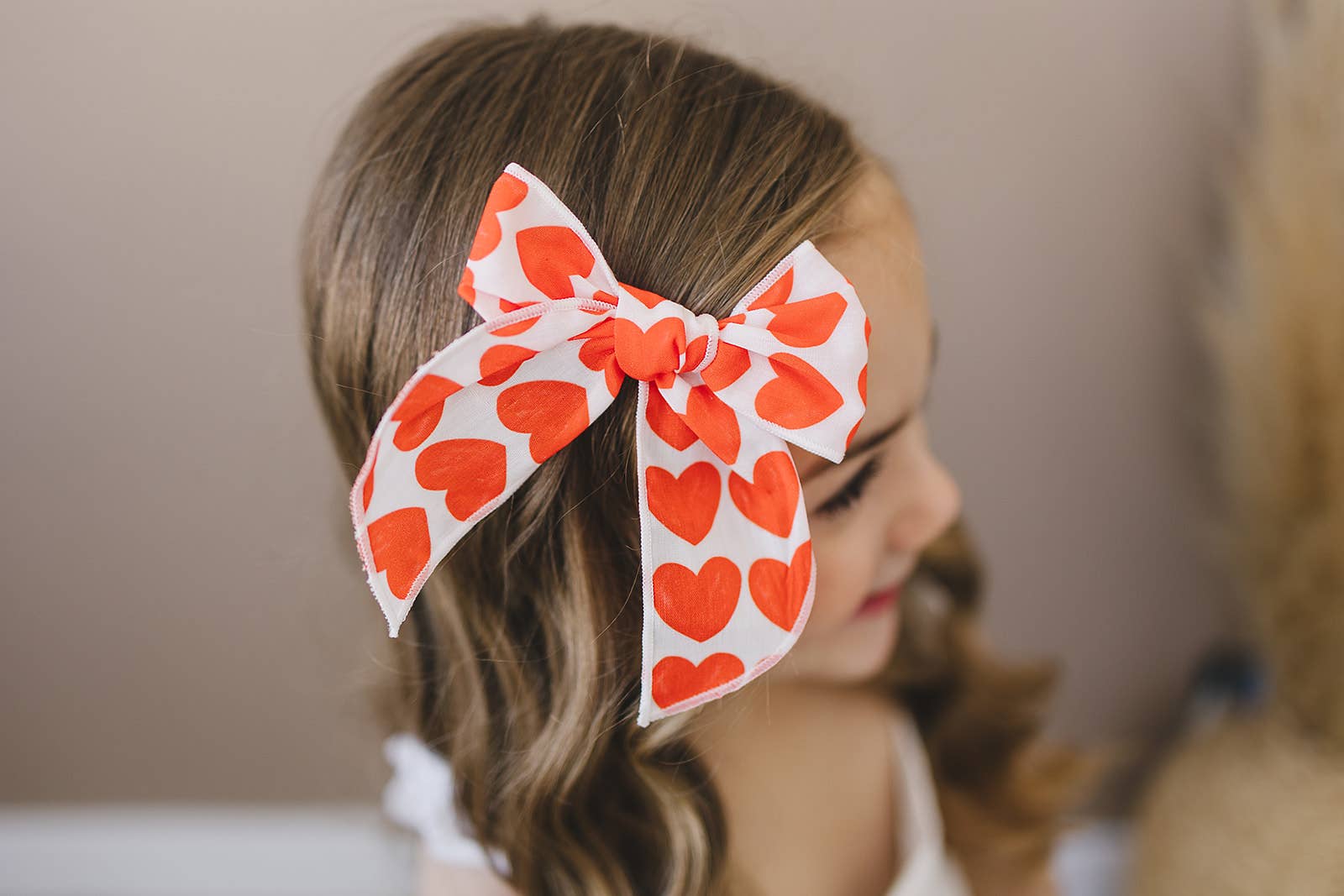 Golden Dot Lane - Vente Nœud pour cheveux – enfant - Nœud à cheveux rouge rubis en coton serti en forme de cœur de Saint-Valentin de 4 po1